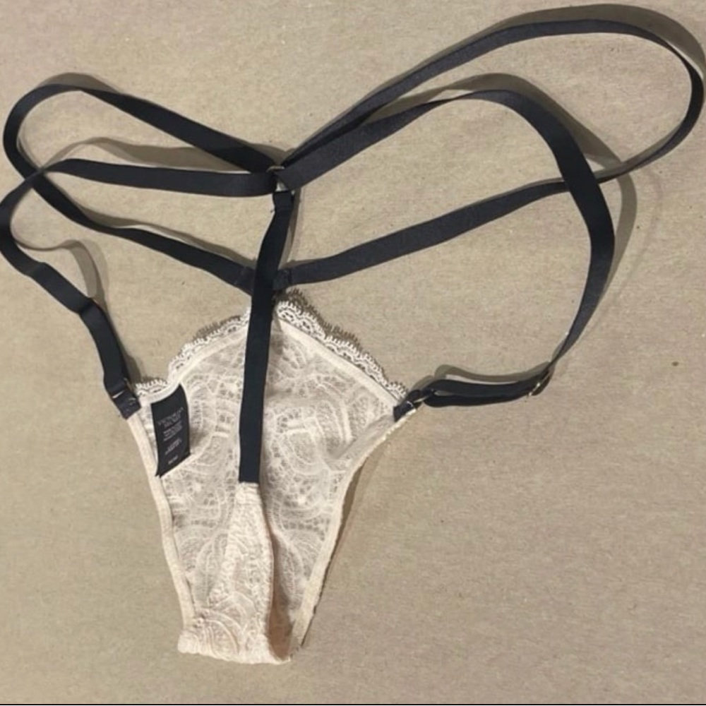 Vintage Victoria’s Secret Thong Straps Panty V-string